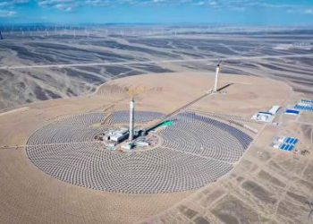 Çin Dünyanın İlk 2 Kuleli Güneş Enerji Santralini Kuruyor