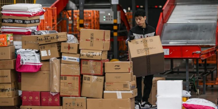 Çin’de Ekspres Kargo Teslimat İş Hacmi, İlk 6 Ayda 80 milyarı Aştı