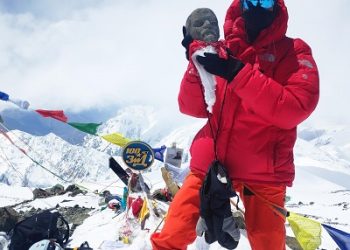 Milli Sporcu ve Dağcı Doğu Yılmaz Pamir Dağı’nın Zirvesine Tırmandı