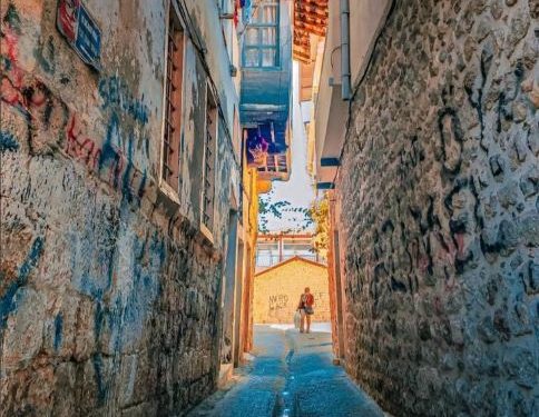 Depremin Sarstığı Antakya’nın Belgeseli: Bazı Kentler Yıkılmaz