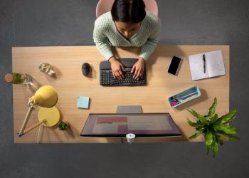 Logitech’ten Çalışan Refahını Artıran Yan Hakları Tanıttı