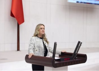 Ösen, “Hayalet Sınıflar” Üzerine Bakan Tekin’e Soru Önergesi Verdi