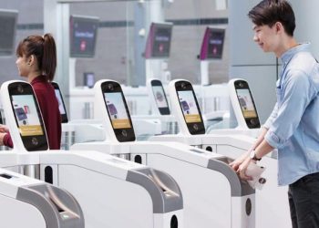 AB Yeni Biyometrik Seyahat Kontrollerini Erteledi