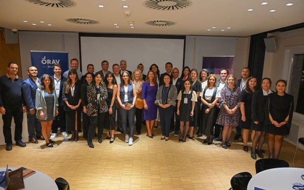 Türkiye’de Her 65 Yetişkinden 1’i Öğretmen