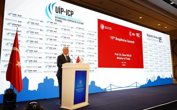 Ticaret Bakanı Bolat’tan Yabancı Firmalara Türkiye’de Yatırım Daveti