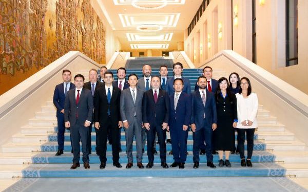 Türkiye’den Pekin’deki Huawei Ar-Ge Merkezi’ne Üst Düzey Ziyaret