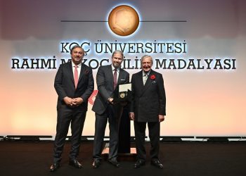 2024 Koç Üniversitesi Rahmi M. Koç Bilim Madalyası’nın Sahibi Prof. Dr. Mete Atatüre Oldu