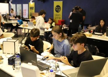 Bilişim Garajı, 1 Milyon Öğrenciye Ulaştı
