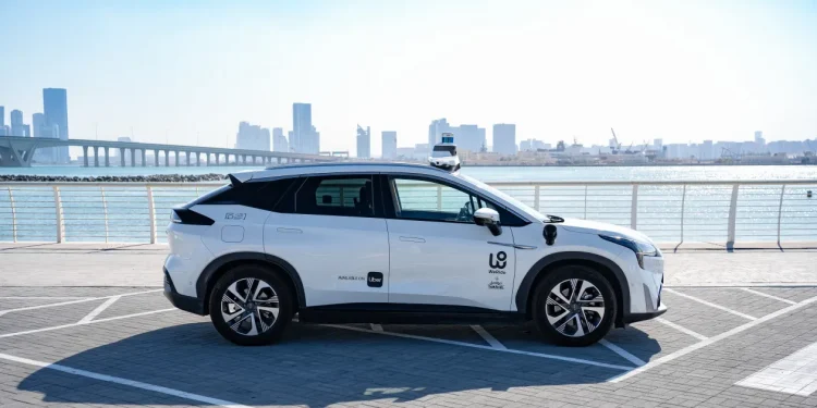 Uber ve Çinli WeRide, Abu Dhabi’de Robotaksi Sunacak