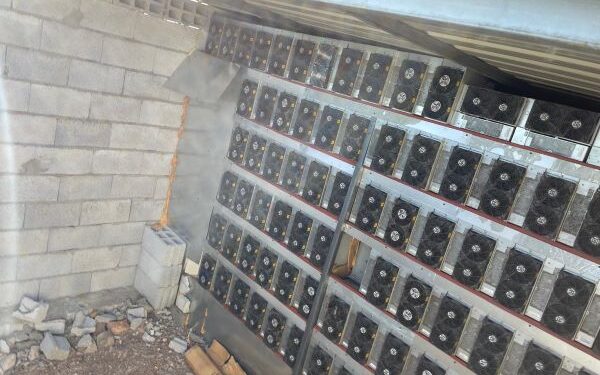 Güneydoğu’da Kaçak Elektrikle Kripto Para Üretiyorlar