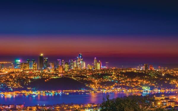 İstanbul Avrupa Yakası Yeni Yıla Yüksek Enerji ile Girdi