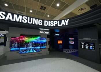 Samsung ve LG, Esnek ve Şeffaf Ekranlarla Yeni OLED Teknolojisini Duyurdular
