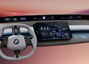 Yeni BMW Panoramic iDrive ve BMW İşletim Sistemi X