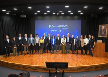 Garanti BBVA Partners Programı 8. Dönem Mezunlarını Verdi