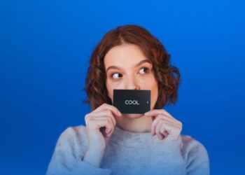 Akıllı Kartvizit & Entegre Ağ Yönetim Platformu Cool Card, MENA Pazarına Açılıyor