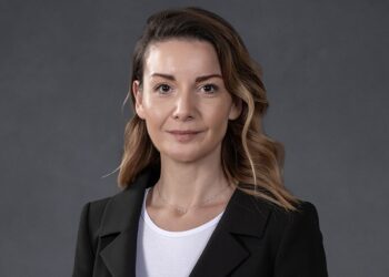 Türk Kadınları İnternet Alışverişinde Lider
