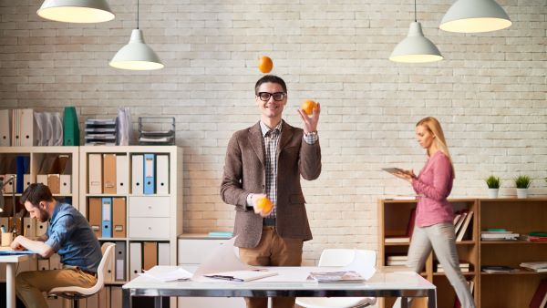Gençler ‘Dalgalı’; Kıdemli Çalışanlar ‘İkinci’ ve ‘Portföy’ Kariyer Peşinde