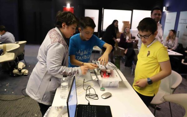 Kodlama, Yapay Zeka ve 3D Tasarım Artık Müfredatın Vazgeçilmez Bir Parçası