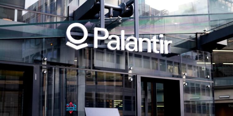 Thiel’in Palantir’i, ABD’de Sınırdışı Edilecek Kişileri Tespit Ediyor