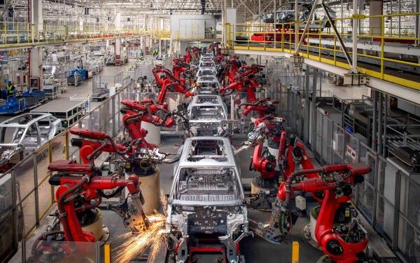 Yerli Üretim Alarm Veriyor: Satılan Her 10 Otomobilden 7’si İthal