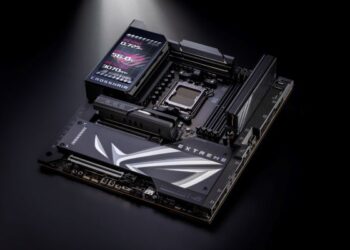Asus Republic of Gamers Crosshair X870E Extreme ve Apex Anakartlarını Tanıttı