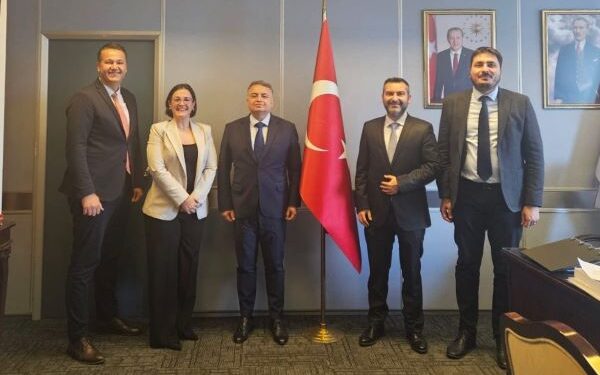 Hepsiburada, Türk Markalarını Dünya Pazarına Taşımak İçin Ticaret Bakanlığı’ndan E-İhracat Konsorsiyumu Statüsü Aldı