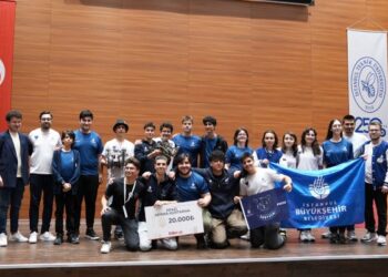 İBB Teknoloji Atölyesi Öğrencilerine Ödül