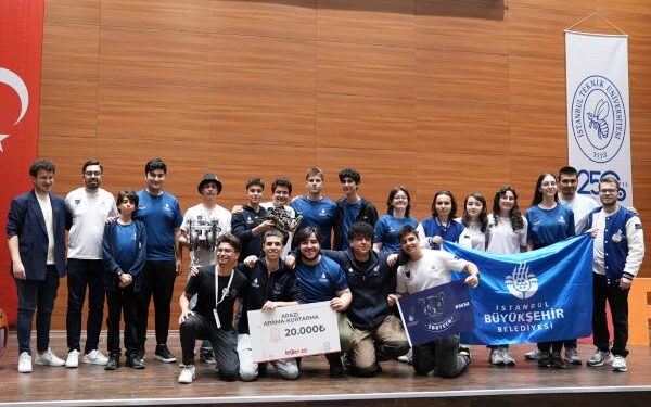 İBB Teknoloji Atölyesi Öğrencilerine Ödül