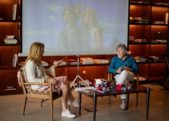 Levâic Talks Serisinin İkincisi Gerçekleşti: Sosyal Hayatın Birey Üzerindeki Etkisi Masaya Yatırıldı
