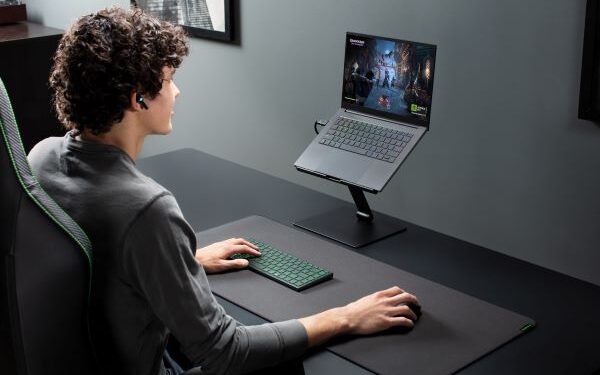 Razer, Mobil Oyuncular İçin Geliştirilen Yeni Mouse ve Klavyesini Tanıttı