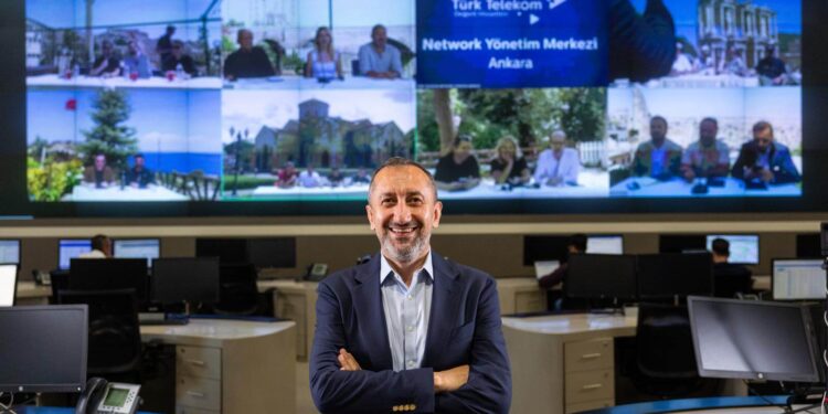 Türk Telekom Ülkenin 7 Bölgesinde, Fiber İnternet Hızı Deneyimletti