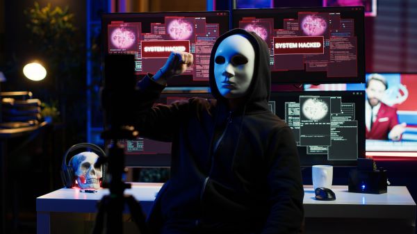 Dark Web’de Yer Alan Yasa Dışı Yapay Zeka Platformu Geleneksel Güvenlik Önlemlerini Alt Üst Ediyor