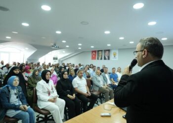 AK Parti İstanbul’dan Sosyal Medya Eğitimi