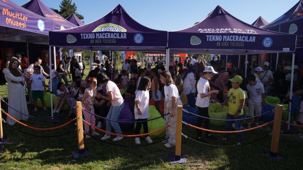 ASELSAN’ın “Tekno Macera Tırı” Çocukları Bilim ve Teknolojiyle Buluşturuyor