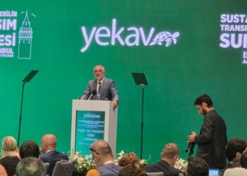 Bakan Uraloğlu Sürdürülebilir Ulaşım Zirvesi’nde Konuştu