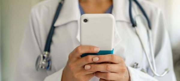 Sosyal Medyada Doktorların Marka Değeri Tartışılıyor