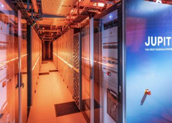 Alman Başbakanı Nvidia Tabanlı Dünyanın En Hızlı 4.Süper Bilgisayarını Açtı