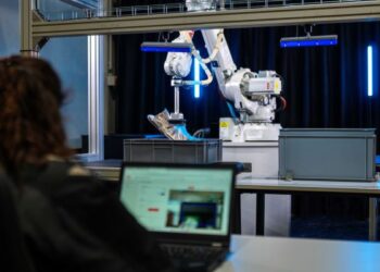 ABB, Robotikte Görsel Yapay Zekâ Kullanımıyla Robotların Kullanımına Hız Kazandırıyor