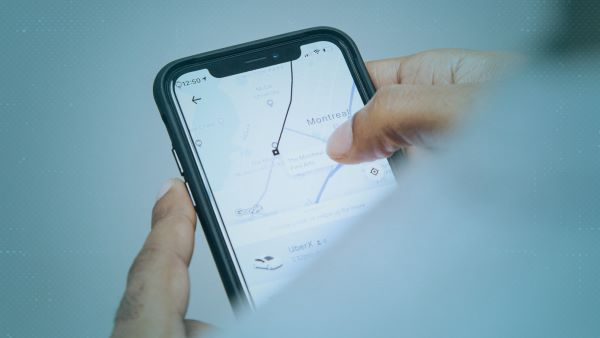 Uber ve Diğer Uygulamalar Nerede Olduğunuzu Nasıl Biliyor?