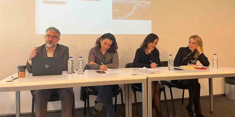 Bilgi Düzensizliklerine Karşı Toplumsal Bilişsel Dirençlilik Yaratmak – RESAID Projesi Kapsamında Geliştirilen Yayınlar Ve Çevrim İçi Araçlar Tanıtıldı