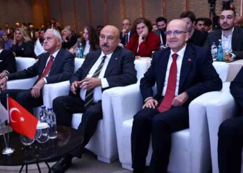 Küresel Zorluklar Türkiye İçin Fırsatlar Sunuyor