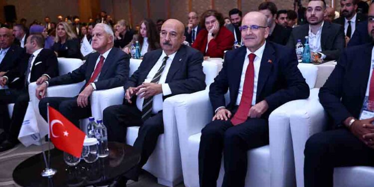 Küresel Zorluklar Türkiye İçin Fırsatlar Sunuyor