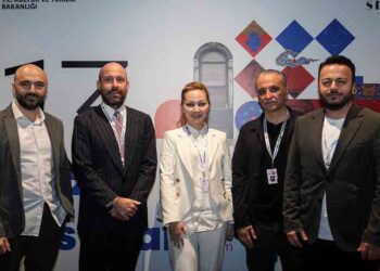 “Türk Dizilerinde Aynı Şeyleri İzleme Sebebimiz; Yurt Dışı Pazarında Bunun Talep Edilmesi”