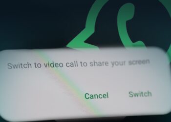 WhatsApp Ekranınızı Tanımadığınız İnsanlarla Paylaşmayın