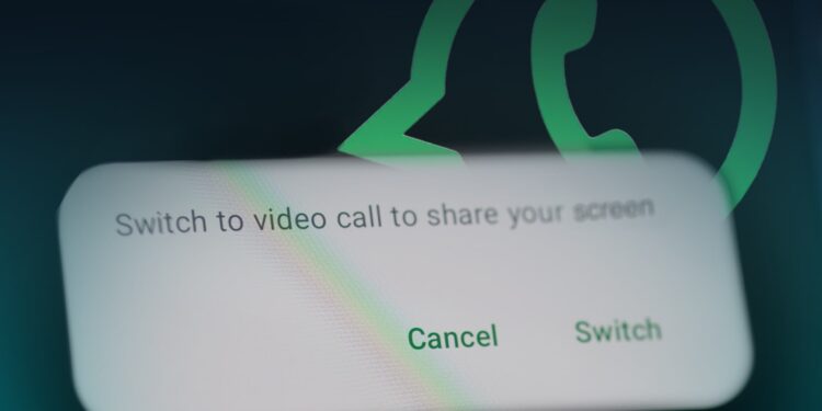 WhatsApp Ekranınızı Tanımadığınız İnsanlarla Paylaşmayın
