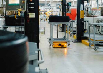Continental’den Üretim Sürekliliği İçin Akıllı Adım: Otonom Robotlarla Lastik Üretimi Optimizasyonu