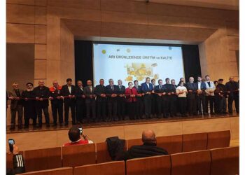 HEPA Türkiye Desteğiyle Geliştirilen Bal Isıtma Ceketi, Türkiye Arıcılık Fuarı’nda Sergilendi