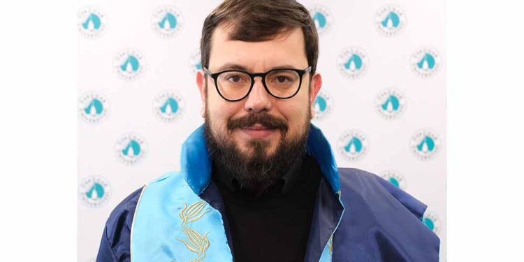 Komplo Teorileri Toplumun Gerçekleri Görmesini Engelliyor