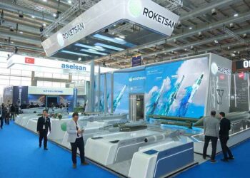 ROKETSAN, İş Ortaklarıyla Birlikte Suudi Arabistan’daki WDS Fuarına Çıkarma Yapıyor