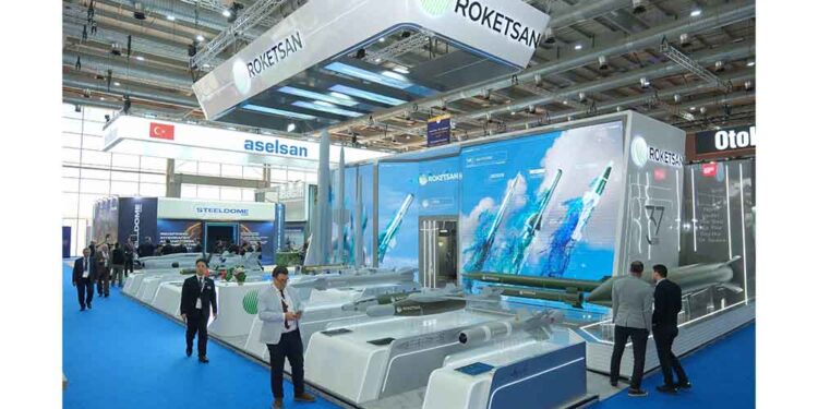 ROKETSAN, İş Ortaklarıyla Birlikte Suudi Arabistan’daki WDS Fuarına Çıkarma Yapıyor